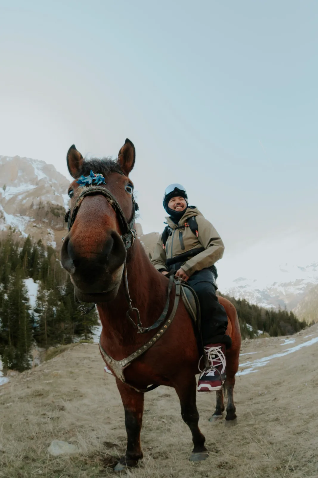 RAW.MOUNTAIN basecamp — lodge, après & mountain life